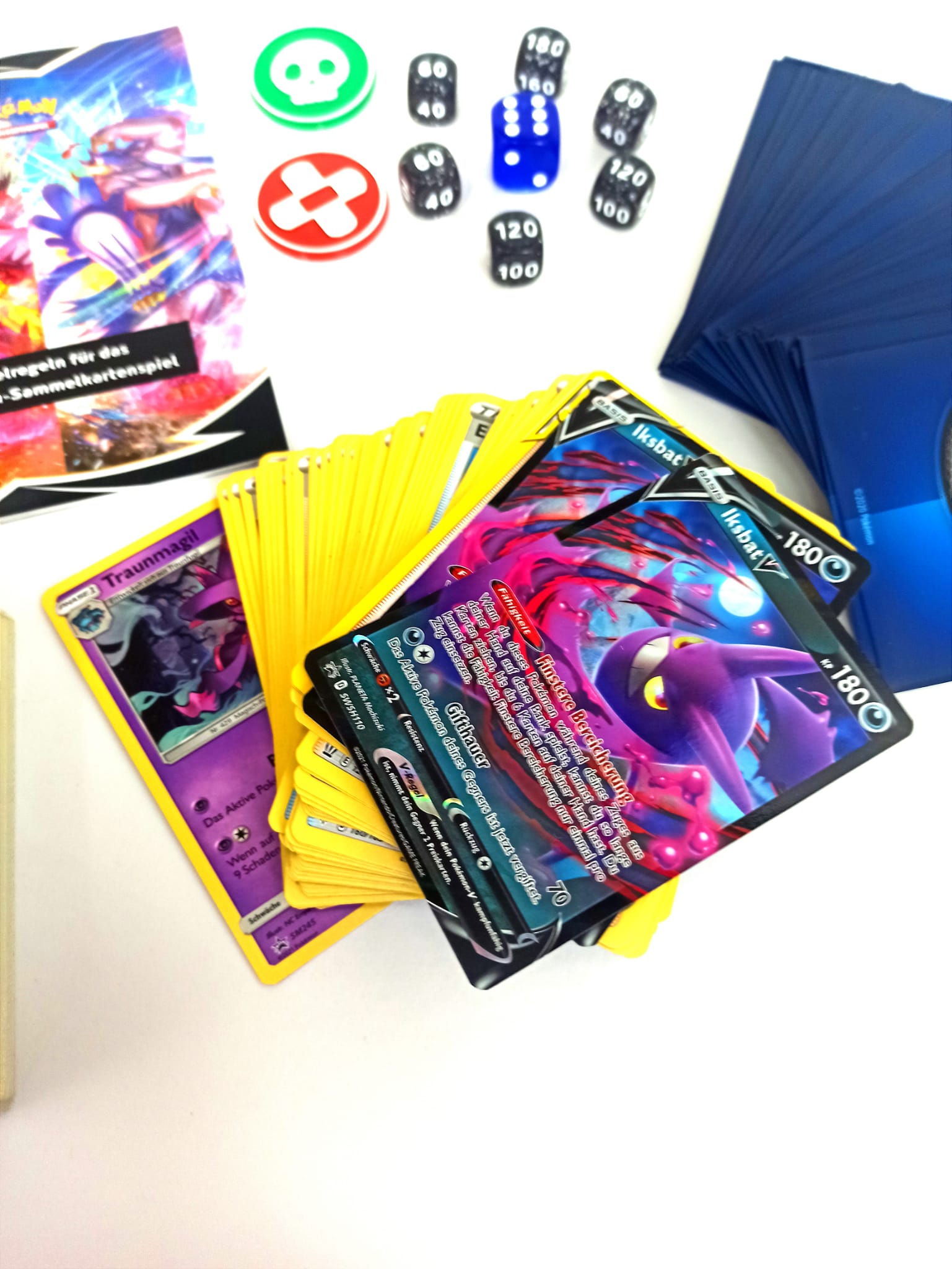 150+ Pokémon-Karten + 65 Sleeves + Spielanleitung Deutsch - Deckbau-Box Sortiment für Anfänger Beginner Starter